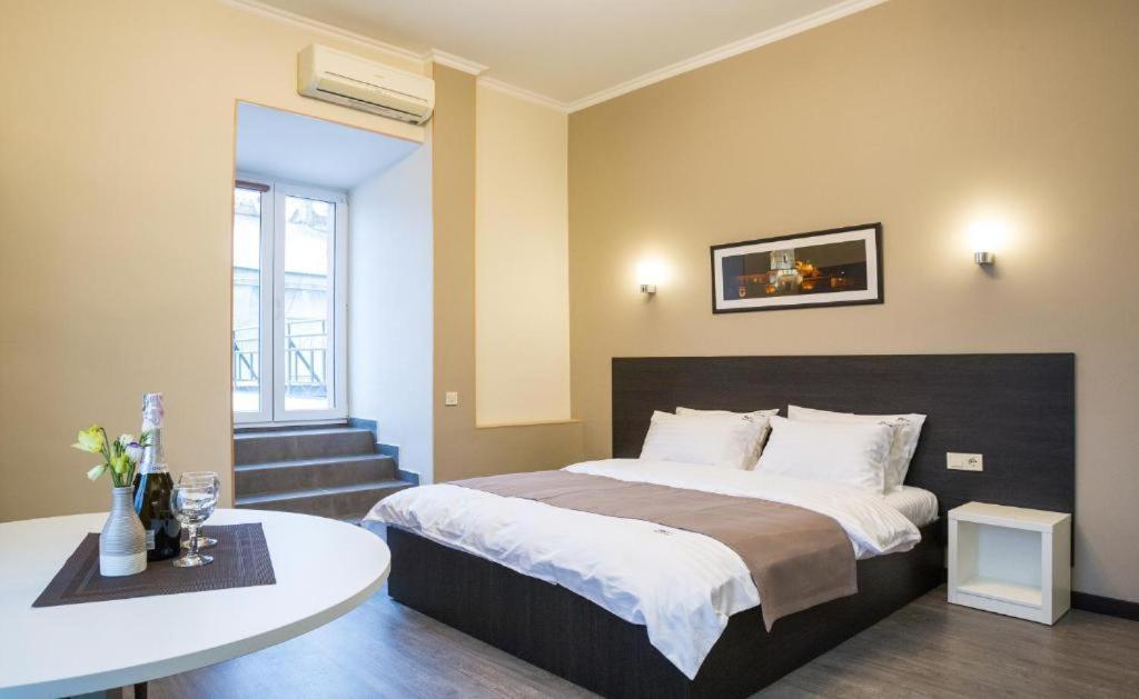 Khreshchatyk Apart Hotel 911 Kiev Luaran gambar